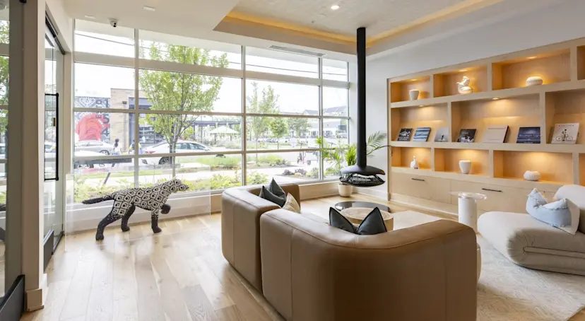 Camden LoSo — amenities