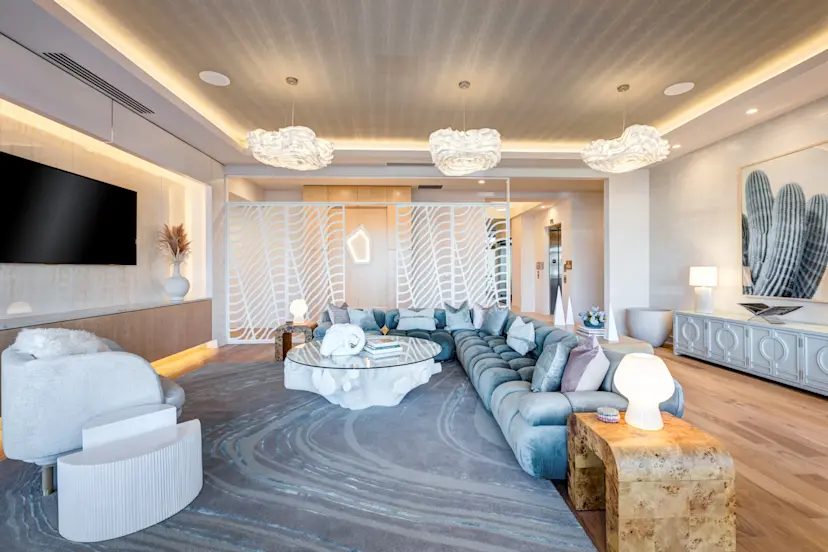 Camden LoSo — amenities