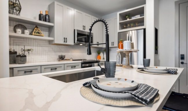 Easley — amenities