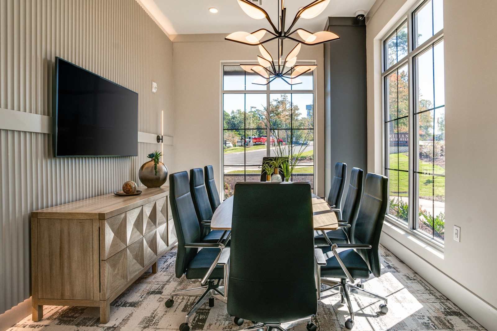 Meridian at North Hills — amenities