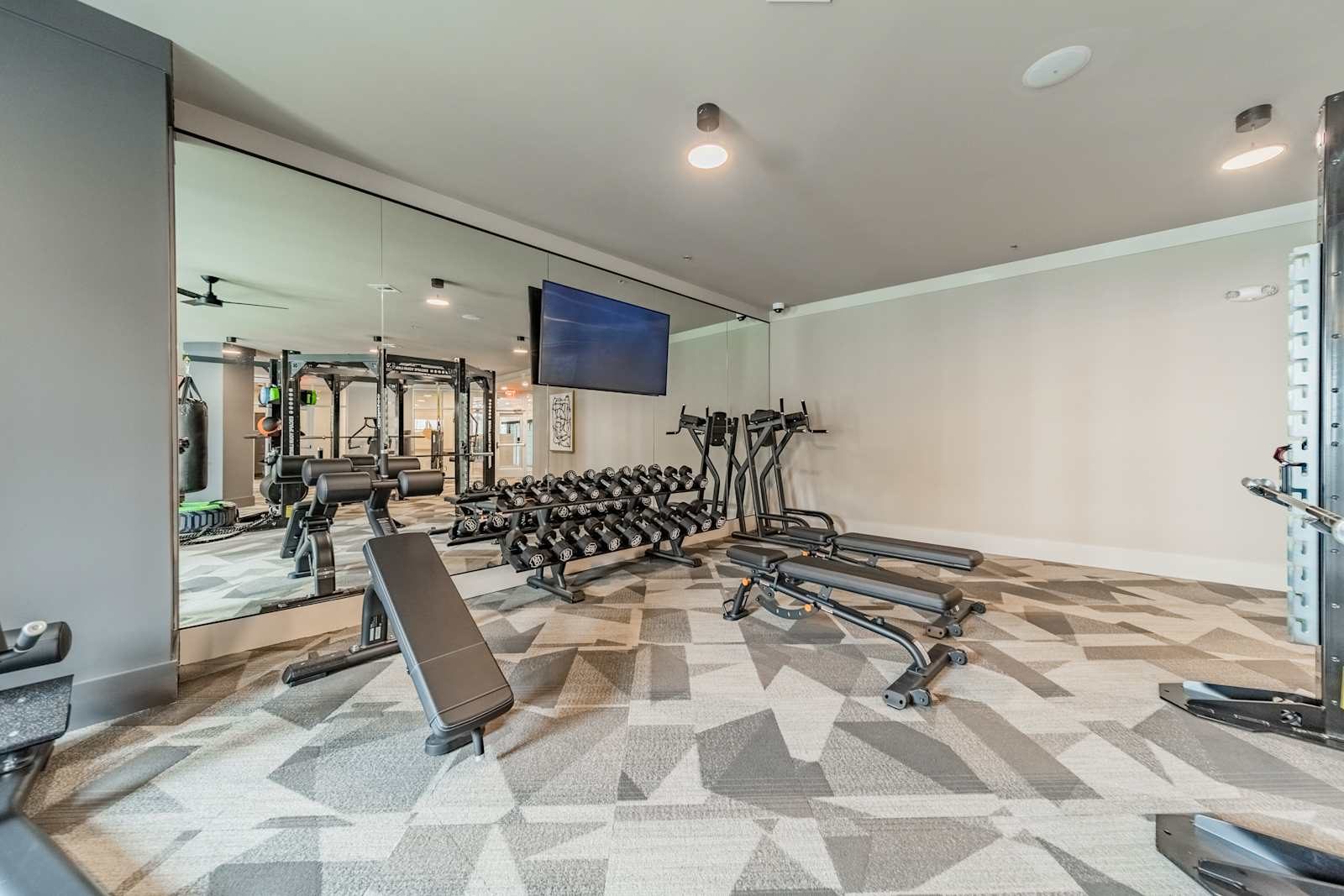 Meridian at North Hills — amenities