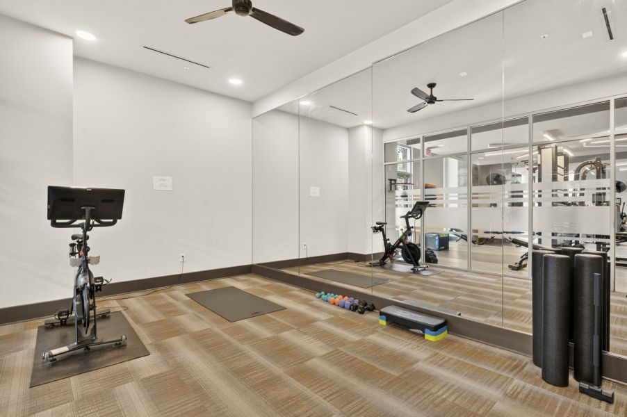 Van Alen — amenities