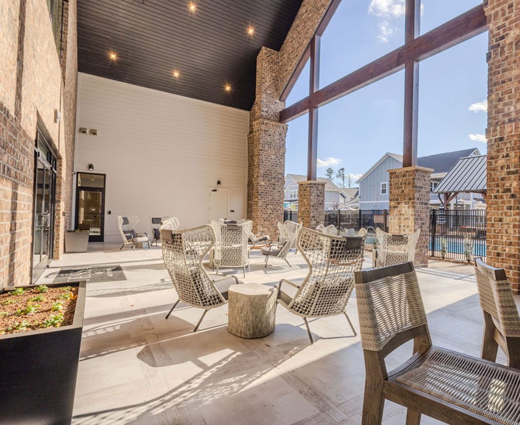 Tessa Matthews by Silverdoor — amenities