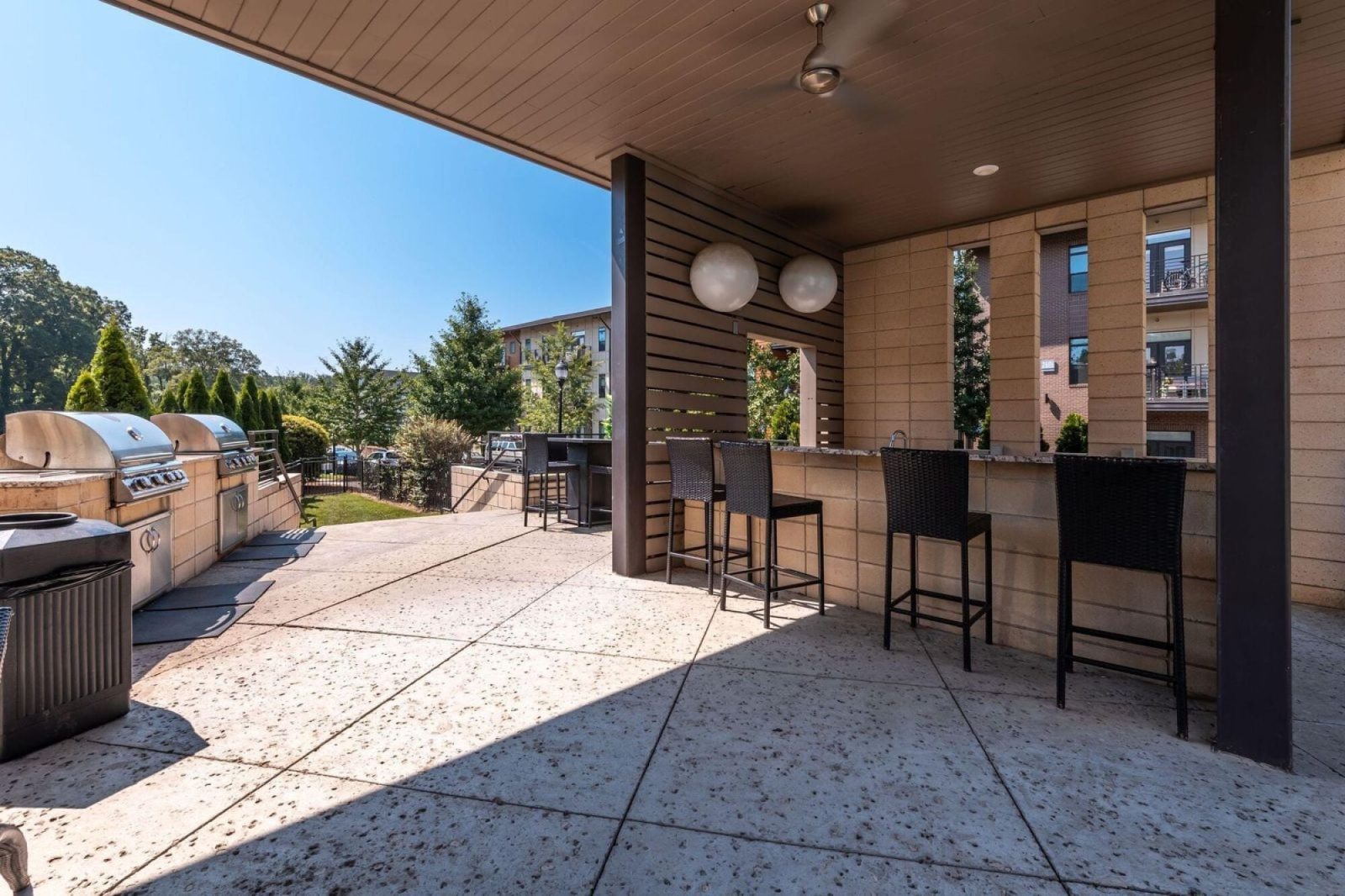 Village at Commonwealth — amenities